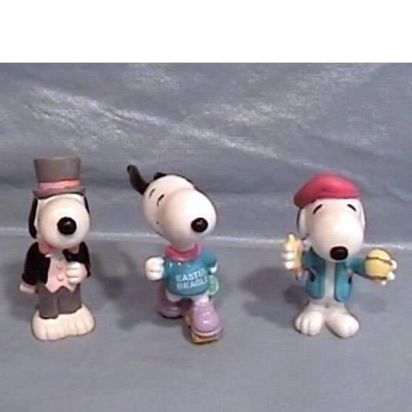 3 Vintage Snoopy PVC Figures Easter Tux Skating Artist - Picture 1 of 8
